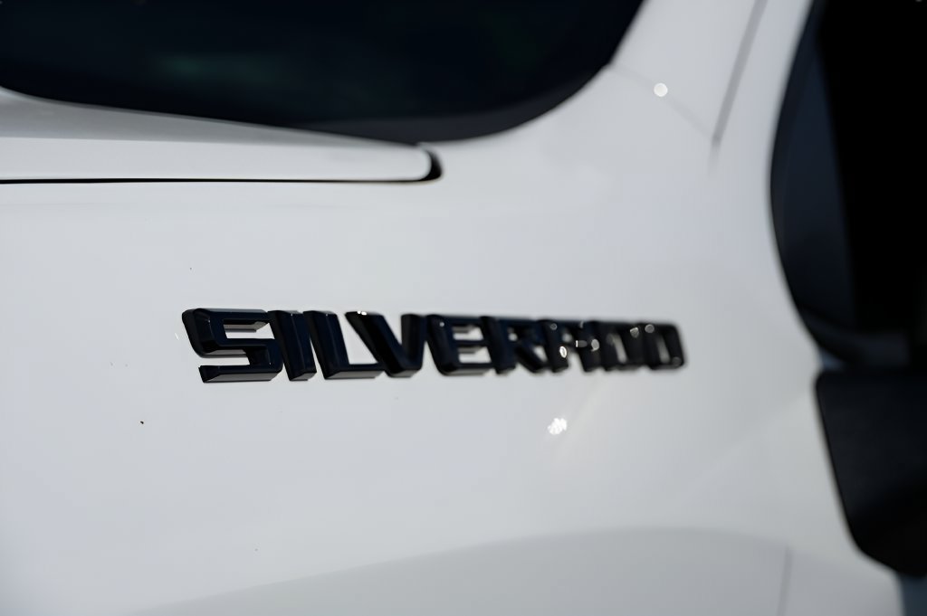 Used 2024 Chevrolet Silverado 1500 RST AWD/4WD image 6
