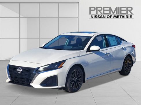 New 2026 Nissan Altima 2.5 SV w/ SV Special Edition Package FWD image 1