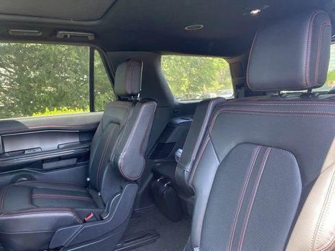 Used 2021 Ford Expedition Limited AWD/4WD image 15