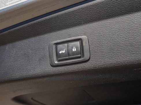 Used 2023 Mitsubishi Outlander SE image 33