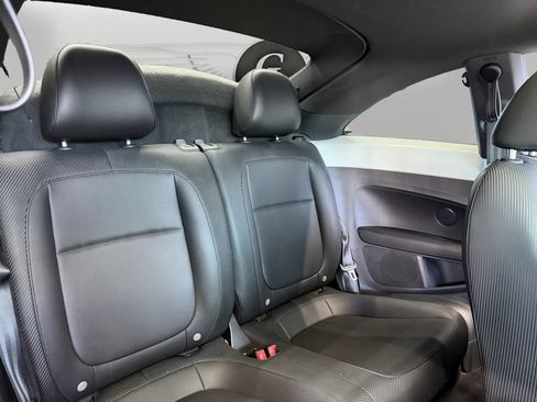 Used 2019 Volkswagen Beetle 2.0T SE FWD image 29