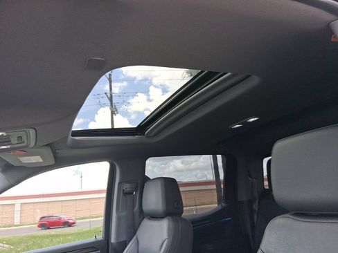 Used 2024 Chevrolet Silverado 1500 LT Trail Boss w/ Convenience Package II AWD/4WD image 16