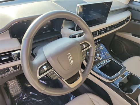 Certified 2022 Lincoln Nautilus Standard image 21