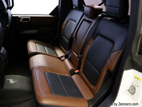 Used 2022 Ford Bronco Outer Banks image 12