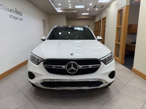 Certified 2024 Mercedes-Benz GLC 300 image 2