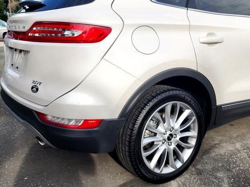 Used 2017 Lincoln MKC Reserve image 8