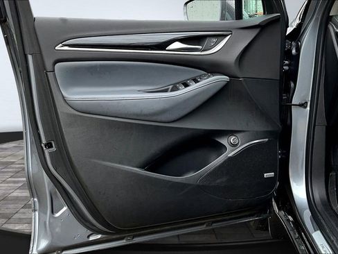 Used 2020 Buick Enclave Essence w/ Sound and Sites Package image 18