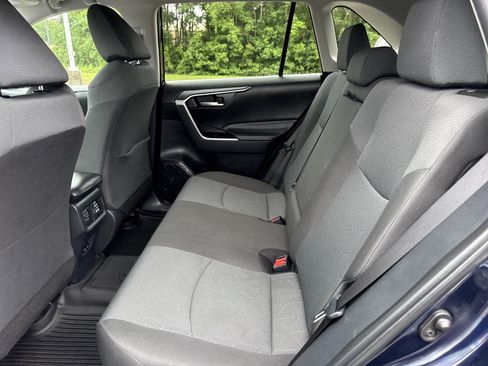 Used 2024 Toyota RAV4 XLE w/ Convenience Package FWD image 12