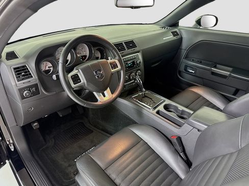 Used 2012 Dodge Challenger R/T RWD image 9