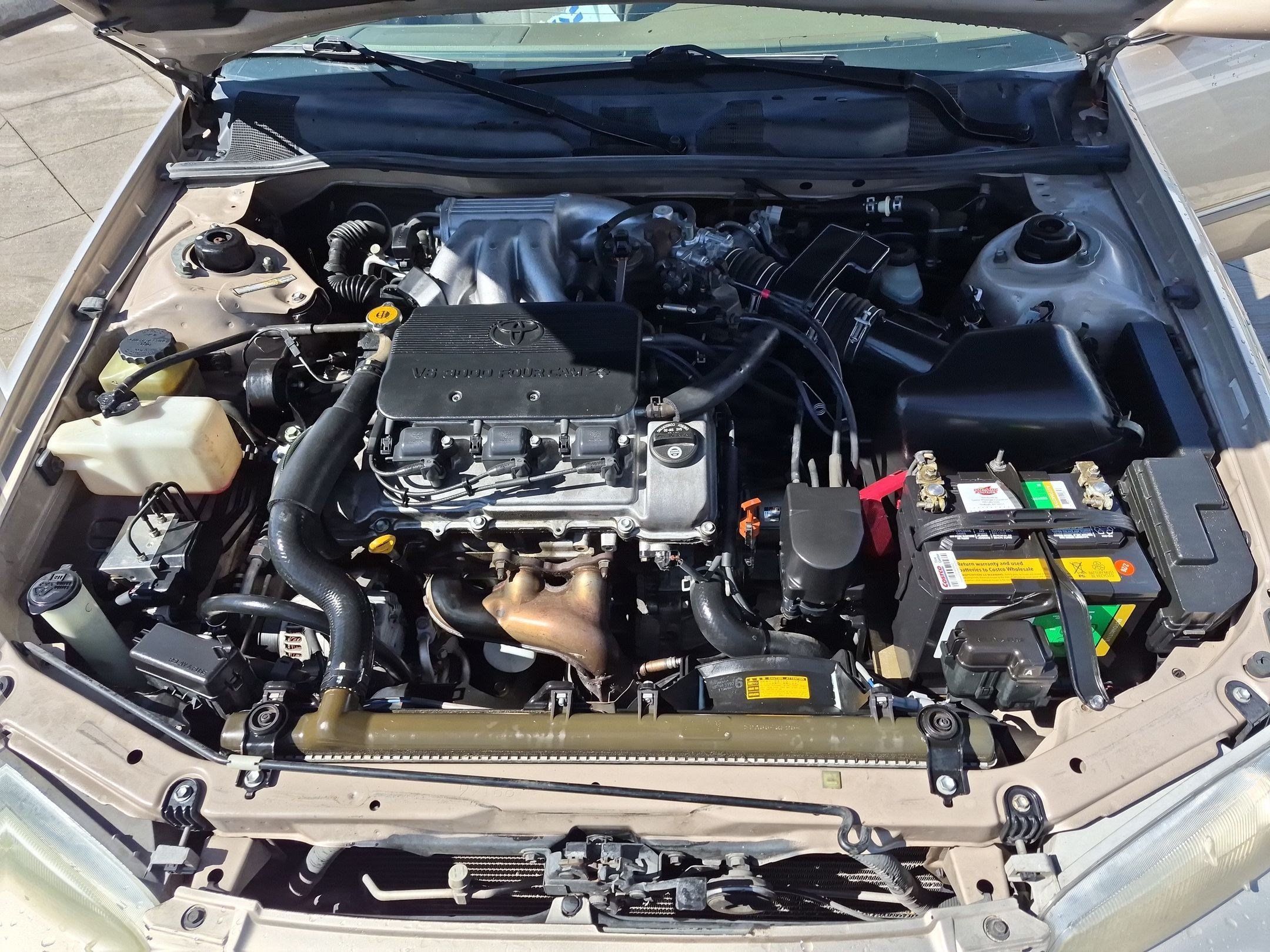Used 1998 Toyota Camry LE FWD image 30
