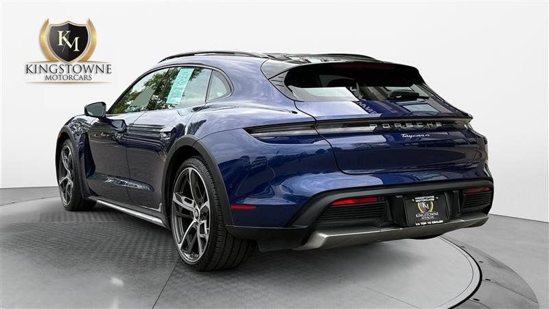Used 2022 Porsche Taycan 4 Cross Turismo w/ Premium Package AWD/4WD image 3