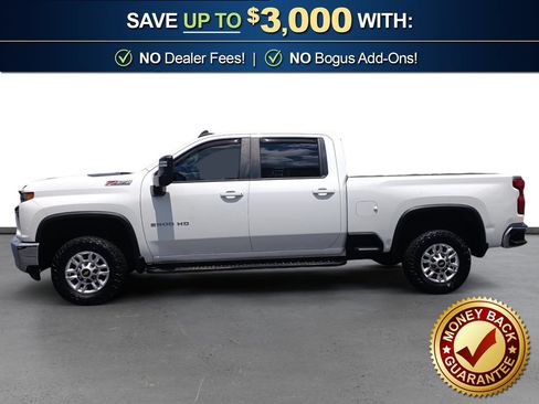 Used 2020 Chevrolet Silverado 2500 LT w/ Z71 Off-Road Package AWD/4WD image 2