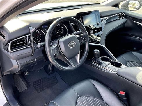 Used 2024 Toyota Camry SE image 17