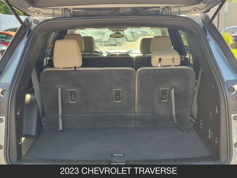 Used 2023 Chevrolet Traverse LS AWD/4WD image 10