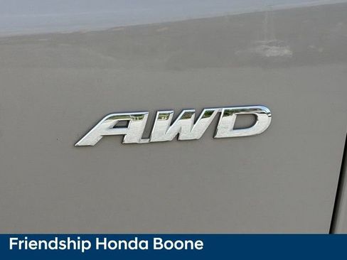 Used 2018 Honda CR-V Touring image 14