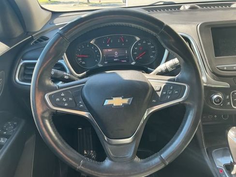 Used 2019 Chevrolet Equinox LT w/ Driver Convenience Package FWD image 17