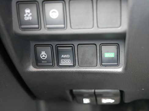 Used 2019 Nissan Rogue Sport SL AWD/4WD image 26