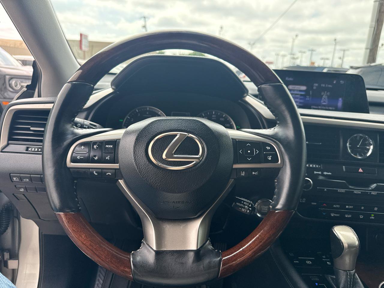 Used 2017 Lexus RX 350 FWD w/ Premium Package image 18
