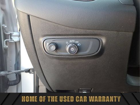 Used 2021 Chevrolet Equinox LT AWD/4WD image 18