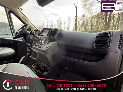 Used 2025 RAM ProMaster 3500 w/ Convenience Group image 24