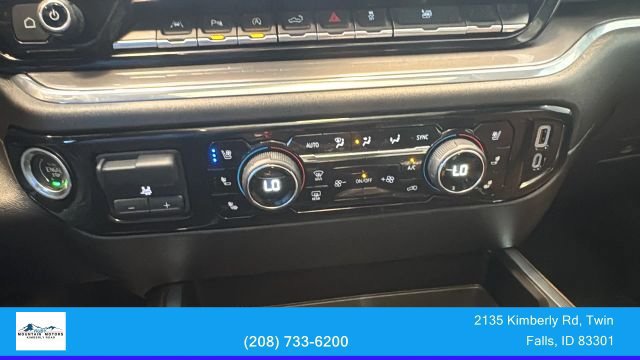 Used 2024 Chevrolet Silverado 1500 High Country w/ Technology Package AWD/4WD image 21