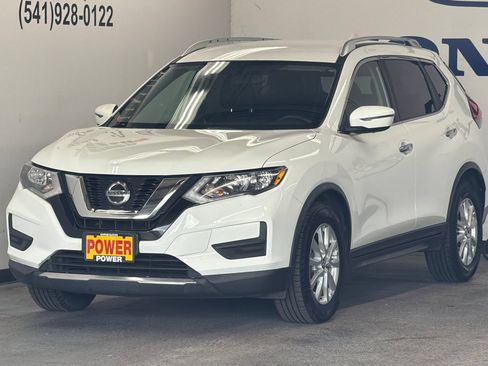 Used 2018 Nissan Rogue SV FWD image 7