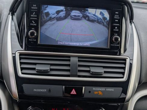 Used 2020 Mitsubishi Eclipse Cross ES FWD image 8