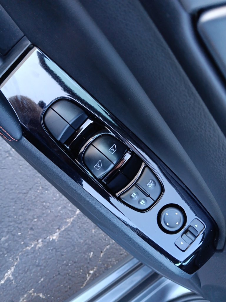 Used 2025 Nissan Altima 2.5 SR AWD/4WD image 25