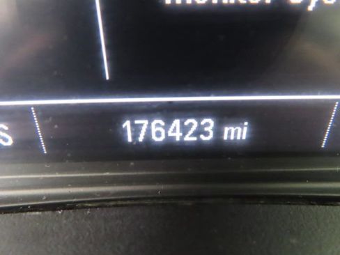 Used 2018 Chevrolet Cruze LS FWD image 27