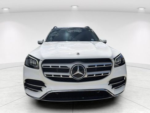 Used 2022 Mercedes-Benz GLS 450 4MATIC image 2