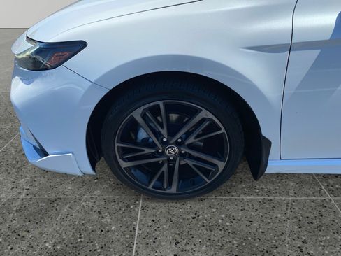 Used 2025 Toyota Camry XSE AWD/4WD image 14