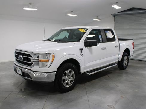 Used 2023 Ford F150 XLT w/ XTR Package image 4