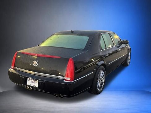 Used 2008 Cadillac DTS FWD image 11