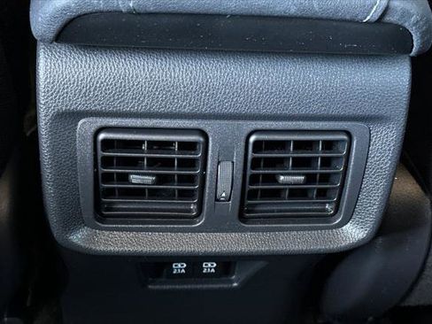 Certified 2021 Toyota Venza LE image 16