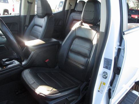 Certified 2021 GMC Canyon Denali image 19