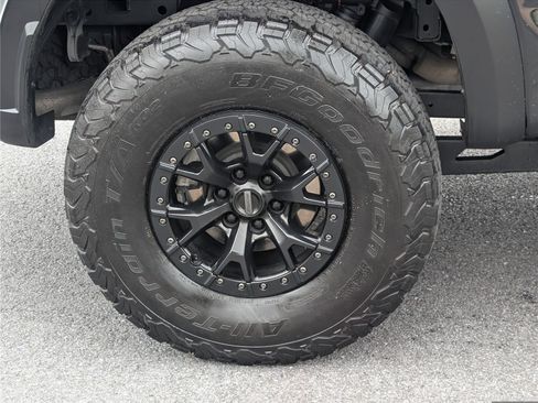 Used 2023 Ford F150 Raptor w/ Equipment Group 802A Raptor R AWD/4WD image 10