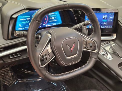 Used 2023 Chevrolet Corvette Stingray Premium Conv w/ Z51 Performance Package RWD image 28