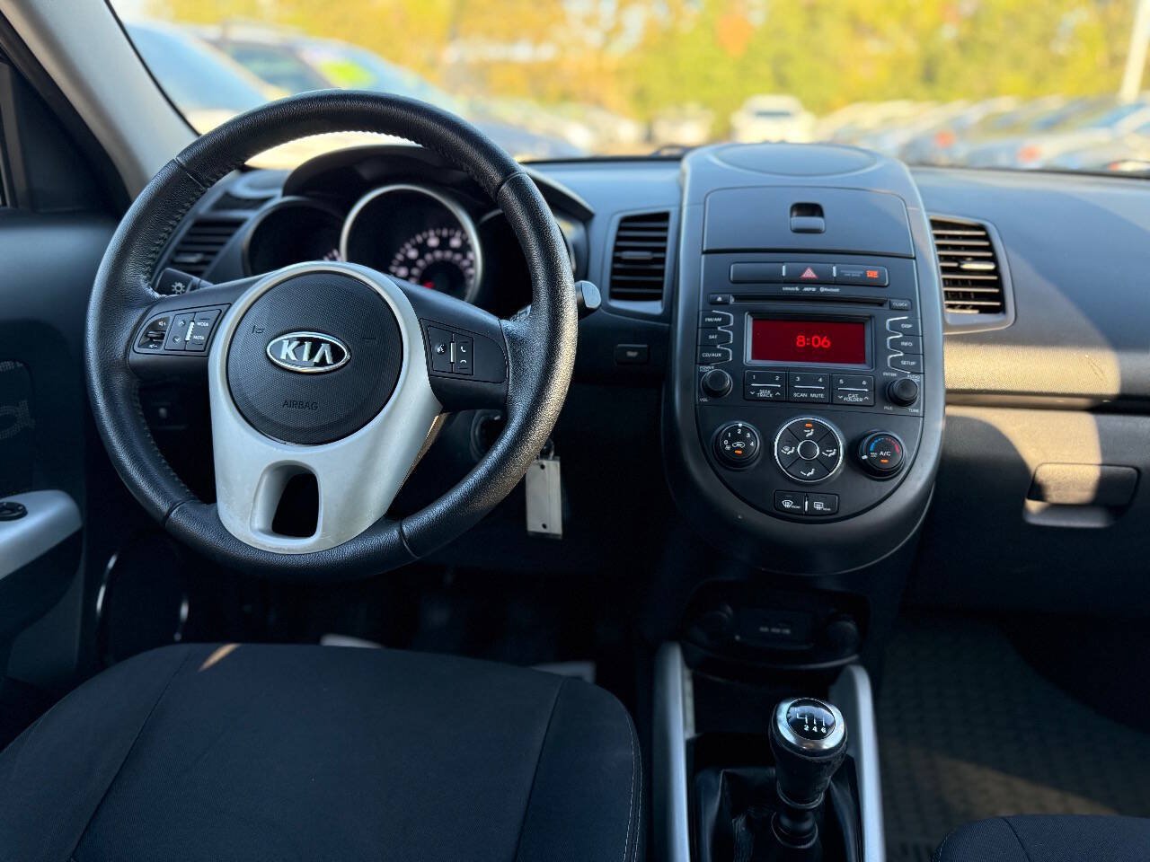 Used 2012 Kia Soul + FWD image 12