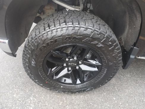 Used 2022 Chevrolet Silverado 1500 LTZ w/ Safety Package II image 22