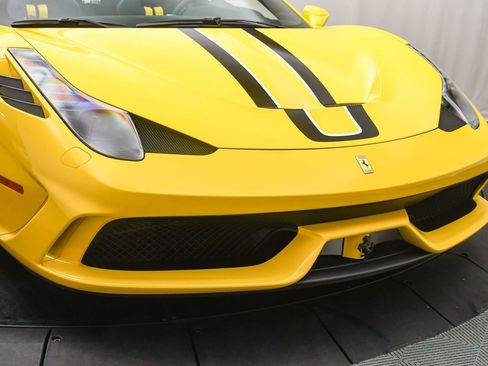 Used 2015 Ferrari 458 Speciale A image 25