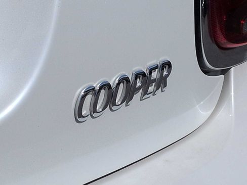 Certified 2024 MINI Cooper 4-Door Hardtop FWD image 13