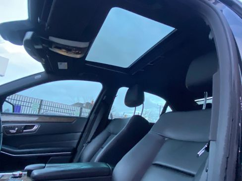 Used 2014 Mercedes-Benz E 350 4MATIC Sedan image 26