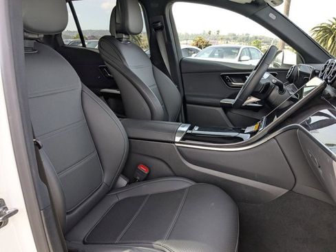 Used 2026 Mercedes-Benz GLC 300 4MATIC image 16