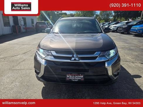 Used 2018 Mitsubishi Outlander LE AWD/4WD image 9