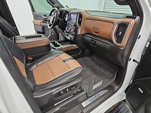 Used 2021 Chevrolet Silverado 1500 High Country w/ Technology Package image 42
