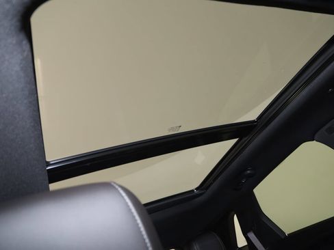 Used 2024 Cadillac XT5 Premium Luxury image 11