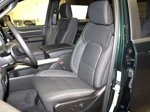 New 2026 RAM 1500 4x4 Crew Cab image 24