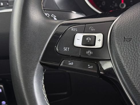 Used 2021 Volkswagen Tiguan SE w/ Panoramic Sunroof Package AWD/4WD image 40