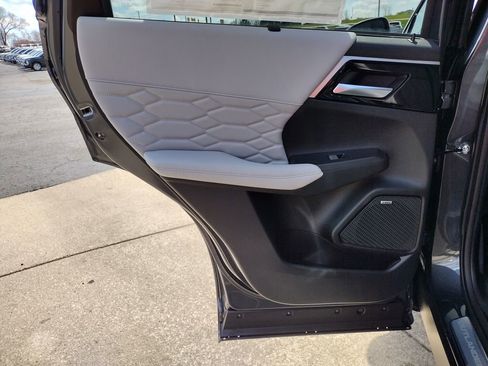 New 2026 Mitsubishi Outlander SEL AWD/4WD image 31