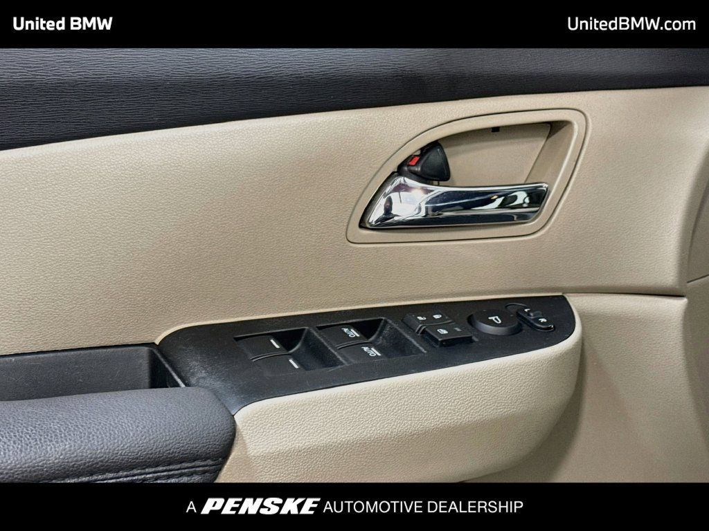Used 2015 Honda Odyssey EX-L image 10